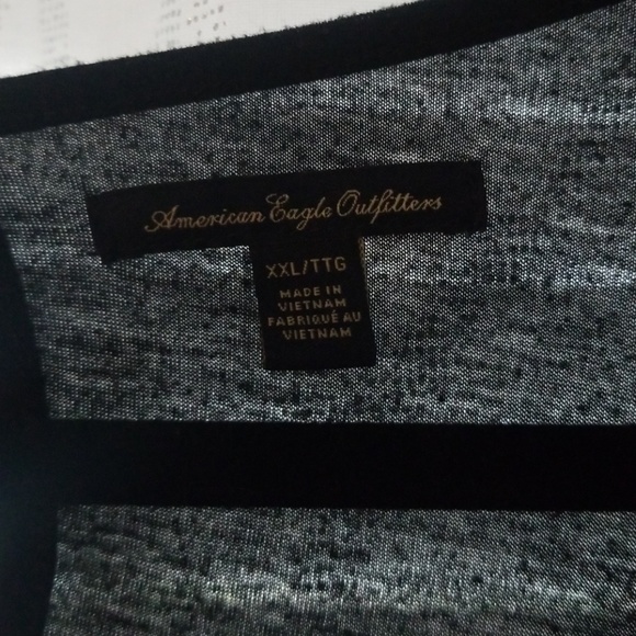 Long sleeved black top - Picture 3 of 3